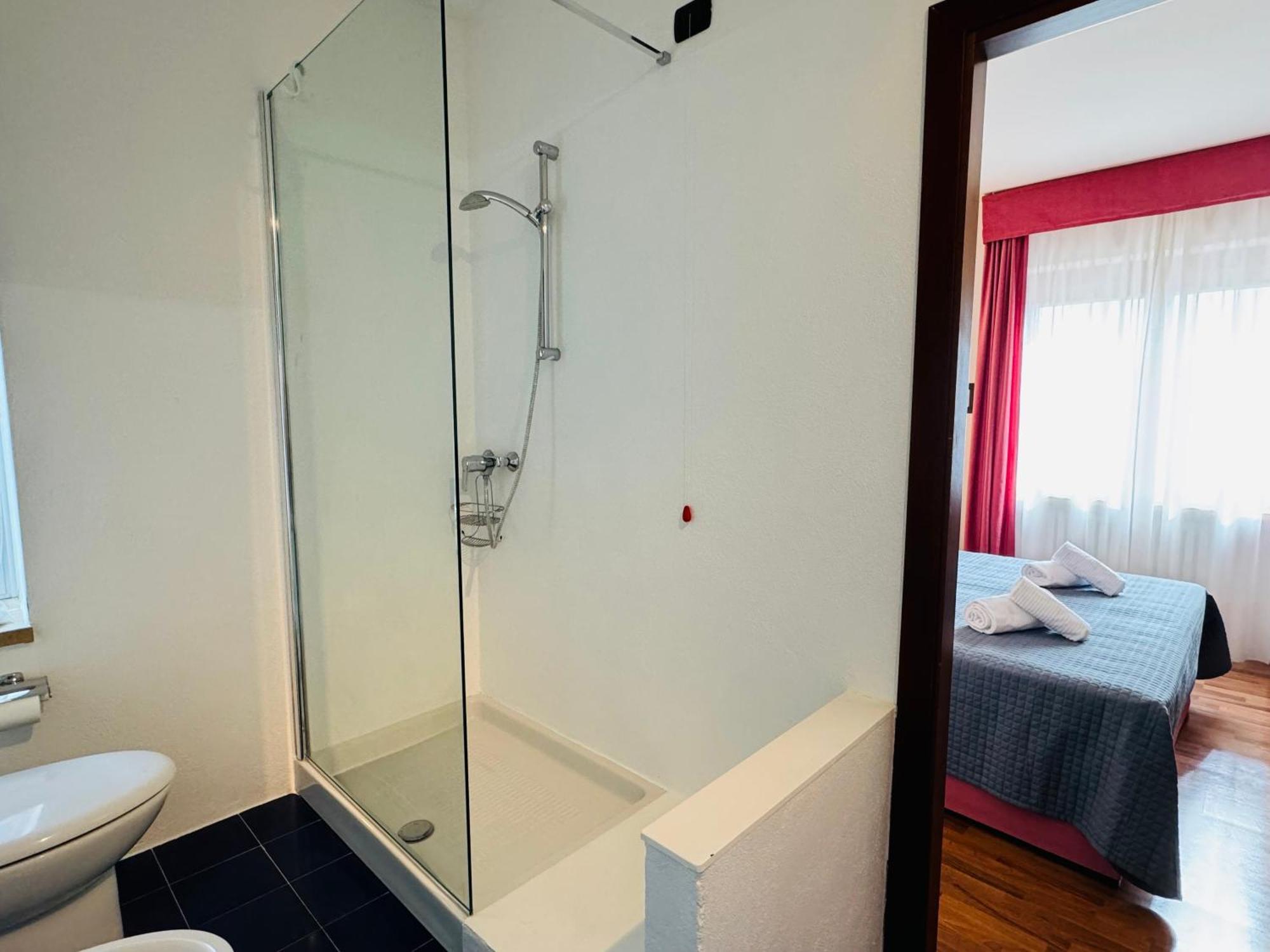 Welcome Traveller Frida'S Rooms Caprino Veronese Eksteriør billede