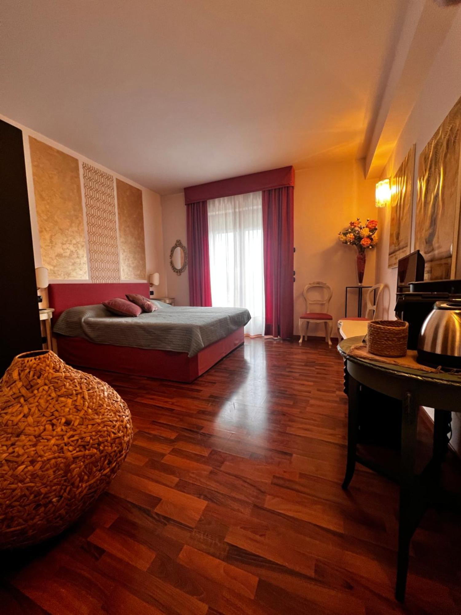 Welcome Traveller Frida'S Rooms Caprino Veronese Eksteriør billede